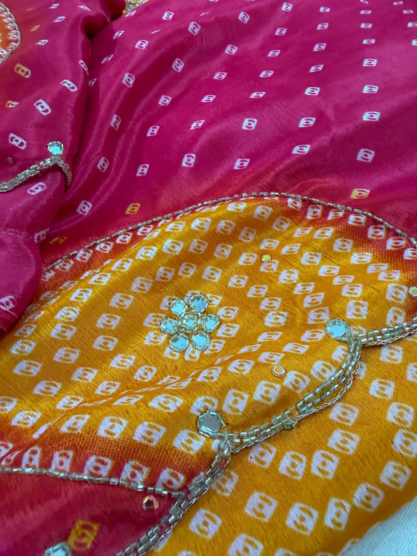 Chinon Handwork Bandhani Saree With Running Blouse