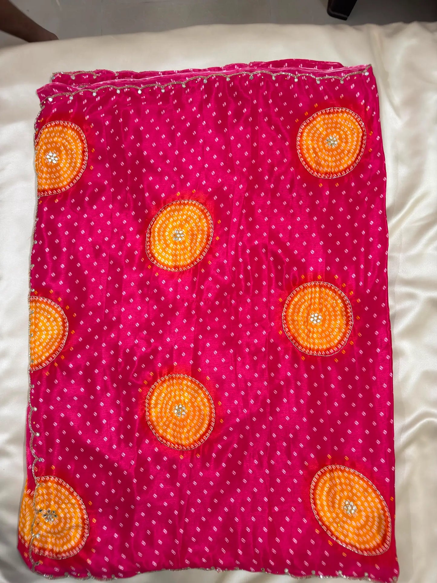 Chinon Handwork Bandhani Saree With Running Blouse